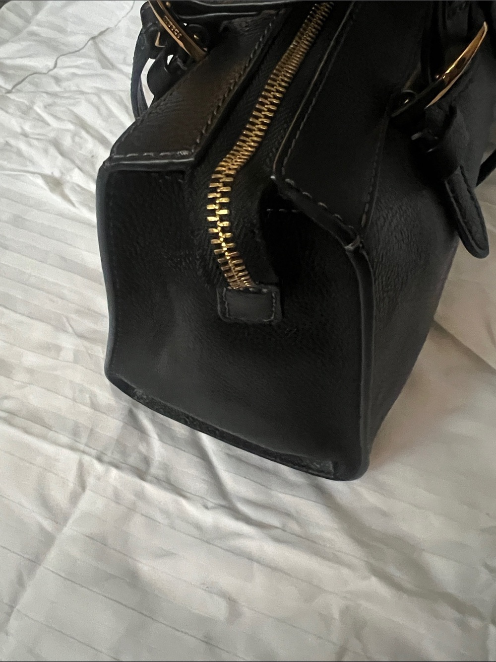 Fossil Black Leather Satchel Handbag with Gold Hardware - Picture 4 of 9